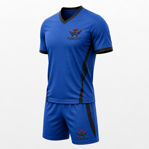 Uniforme de fútbol personalizado por sublimación, camiseta y pantalones cortos, diseñado para escuelas, clubes, academias y equipos profesionales. - Product Image 4