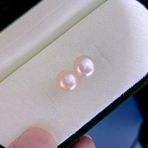 Pendientes de Oro de 18K con Perlas de Agua Dulce de 7.5-8mm, Cuentas Aurora, Elegantes Perlas Blancas Pequeñas, Elegantes Perlas Blancas Aurora - Product Image 3