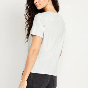 T-shirts pour femmes en gros, col rond, confortables, décontractés, à manches courtes, personnalisables, imprimés, couleur unie - Product Image 2