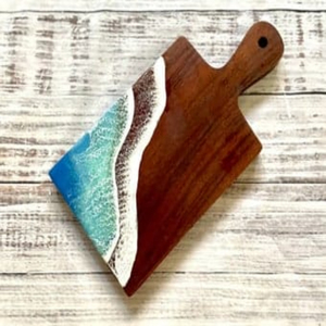 Planche à découper ronde en bois d'acacia et résine, design élégant et durable, 13 pouces, épaisseur 1,5 cm, logo personnalisé, faible MOQ, emballage combiné - Product Image 3