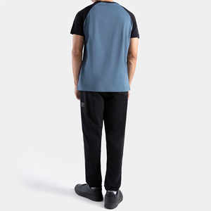 T-shirt pour homme à manches raglan, col rond, coupe classique, couleur unie, en coton tricoté, style décontracté, avec bordure contrastée bleu et noir, en vente - Product Image 6