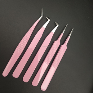 Pince à cils courbée pour l'isolation des cils, outil professionnel pour salons de beauté, en acier inoxydable de qualité supérieure - Product Image 1