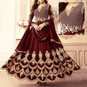 Ensemble shalwar kameez 3 pièces en chiffon traditionnel de haute qualité pour femmes, avec châle brodé pour mariage et fête - Product Image 5