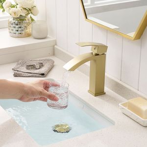 Rubinetto Moderno Monocomando per Bagno, Finitura Oro Spazzolato, Rubinetto Monoforo per Lavabo, Rubinetto Monocomando per Mobile Bagno - Product Image 6