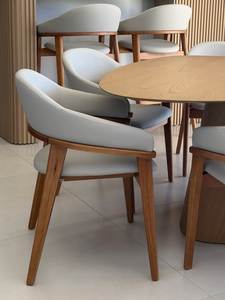 Mesa de Comedor Moderna de Madera de Teca con 8 Sillas de Estilo Escandinavo para Comedor de Villa y Hotel - Product Image 3