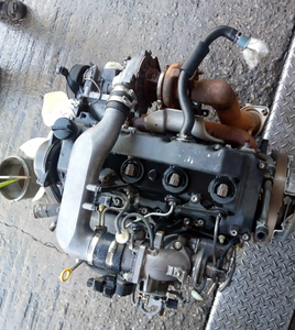 Motor diésel usado 2.8 1KD FTV 2KD 1KD-FTV 2KD-FTV 3.0L 2.5L en venta con cajas de cambios - Product Image 6