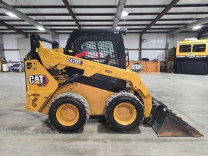 Cargadora de Ruedas Usada CAT 242D3, Minicargadora de 4 Toneladas, Diésel, para Construcción y Agricultura - Product Image 2