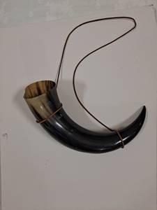 Corne à boire viking de qualité supérieure avec support, en corne de vache naturelle polie, pour bière, vin, cadeau, décoration, thème animal, artisanale - Product Image 6
