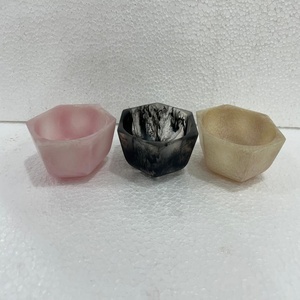 Decorative Resin Handmade Eco-Friendly Lightweight Customized Fruit Dessert Serving Bowl Glossy Finish Classic Home Decor <b>Table</b> - Product Image 3