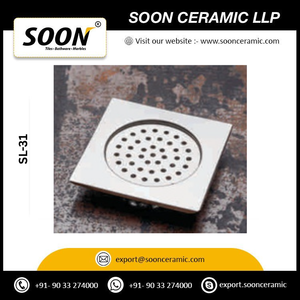 SOON SL-32 ท่อระบายน้ำสแตนเลสทรงสี่เหลี่ยมขนาด 5.5 นิ้ว ป้องกันการกัดกร่อน สำหรับห้องน้ำ ห้องอาบน้ำ ดีไซน์ทันสมัย พื้นผิวขัดเงา - Product Image 4