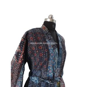 Vestido largo de algodón con parche Ajrakh para mujer, ropa de dormir acolchada hecha a mano, estilo Kimono, albornoz, color azul Indigo, venta al por mayor - Product Image 1