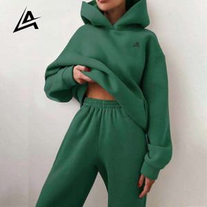 Sudadera Corta con Capucha para Mujer, Marca Aifran Sports, con Logotipo Personalizado, Hombros Caídos, Estilo Holgado, Tejido French Terry de Alta Calidad - Product Image 2