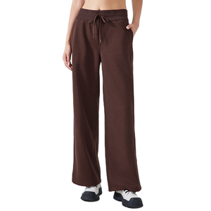 Pantalon de survêtement évasé à jambes larges pour femmes, 100% coton, vêtements de sport, impression de logo personnalisée, fermeture à cordon, service OEM - Product Image 3