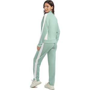 Ensemble de survêtement deux pièces pour femme en mélange coton-polyester, comprenant un sweat à capuche zippé et un pantalon de jogging à taille élastique, pour tenue décontractée et de détente - Product Image 1
