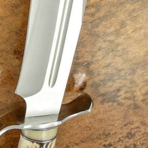 Couteau de chasse Bowie artisanal en acier D2 avec manche en corne de cerf, lame fixe argentée, garde décoratif, pour le camping et la chasse en extérieur - Product Image 6