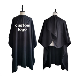 Capa de Barbero Personalizada de Nailon Impermeable Negra con Impresión por Sublimación, Capa de Corte de Pelo Profesional Unisex para Salones - Product Image 1