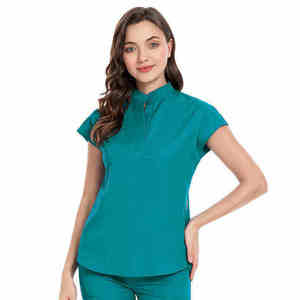 Ensemble <span class=keywords><strong>de</strong></span> Blouses Médicales Personnalisées avec Logo pour Hôpitaux – Uniforme Médical Ajusté pour Infirmières, Pantalon Jogger et Tenue <span class=keywords><strong>de</strong></span> Travail pour Médecins et Spas - Product Image 6