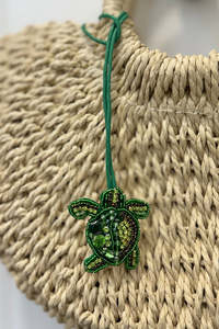 Colgante de alta calidad hecho a mano, estilo bohemio cristiano, con perlas de imitación y cuentas de vidrio lampwork en forma de símbolo de la paz, para bolso. - Product Image 3
