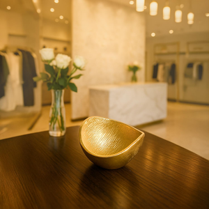 Bol décoratif en laiton avec finition brillante pour la décoration intérieure, élégant bol en laiton poli pour la décoration de table de salon et centre de table - Product Image 2