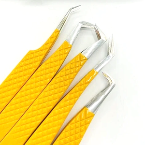 Pinzas para Cejas de Acero Inoxidable DANTRIC IMPLANTS T-005, Punta Puntiaguda, Mango Amarillo, Agarre Cómodo, Clásicas - Product Image 1