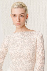 Nueva Llegada, Elegantes Blusas para Mujer, ODM, Mangas Largas, Encaje Negro, Hombros Descubiertos, Blusas y Camisas de Mujer de WhiteAnt - Product Image 3