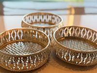 Luxe moderne Duitse zilveren gehamerde rechthoekige decoratieve serveerschaal handgemaakt ijzer premium metaal fruitmand display Diwali