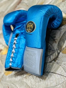 Gants de boxe bleus et gris de haute qualité en gros, sans boxe il n'y a pas de vie, équipement d'entraînement de MMA et de kickboxing, équipement de combat de boxe personnalisé - Product Image 1
