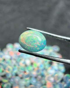 Opale d'Éthiopie de qualité supérieure, cabochon ovale – Opale de feu Welo naturelle, pierre brute pour bagues, pendentifs et bijoux personnalisés - Product Image 5