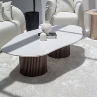 Table basse irrégulière en quartz blanc Vandana Zenova Solace avec options de couleur double base