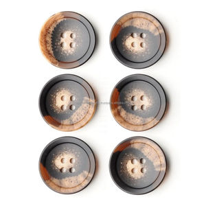 Bouton vierge en corne de buffle naturelle colorée pour vêtements – Qualité supérieure, rond - Product Image 5