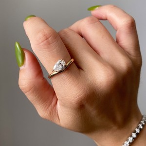 Bague de fiançailles solitaire en diamant de laboratoire taille poire, argent sterling 925, certifiée IGI, bijoux de luxe pour femme, idéale pour un anniversaire - Product Image 5