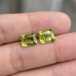 Pierre précieuse naturelle vert émeraude brillant, taille émeraude 5x7mm, pour la fabrication de bijoux - Product Image 1