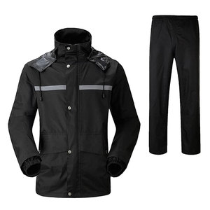 Trajes Impermeables Resistentes para Exteriores, Chaqueta y Pantalones Impermeables para Caza, Pesca, Senderismo, Camping y Condiciones Climáticas Extremas - Product Image 1
