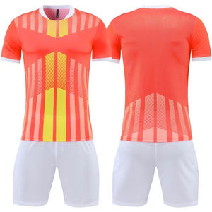 Uniforme de Fútbol Personalizado 2026 para Clubes Turísticos, Conjunto Completo Popular, Camiseta de Fútbol 100% Poliéster con Transferencia Térmica - Product Image 4