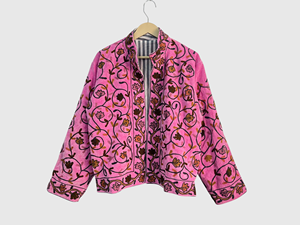 Veste en polaire rose brodée, col mandarin, manches longues, grande taille, motif floral, broderie à la main, vêtements d'automne pour femmes - Product Image 1