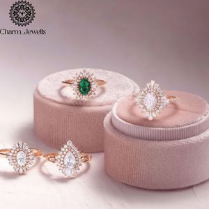 แหวนหมั้นเพชรโมอิสซาไนต์ทรงคุชชั่นสำหรับผู้หญิงจาก Charm_Jewells ทอง 18K ดีไซน์รูปดอกไม้ ประดับแบบหนามเตย สไตล์โรแมนติก รับรองโดย IGI เบอร์ 3 - Product Image 5