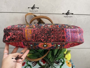 Banjara กระเป๋าหนังนิ่มสำหรับผู้หญิง, กระเป๋าแมสเซ็นเจอร์ทำมือปักลายโบโฮกระเป๋าแล็ปท็อปวินเทจสไตล์อินเดียสำหรับผู้หญิง - Product Image 5