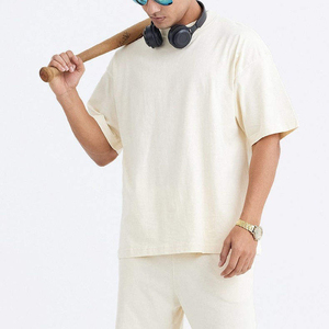 Nuevas Llegadas 2026 Conjuntos de Camiseta y Pantalones Cortos de Algodón con Estampado Puff para Hombre, Conjuntos de Verano para Hombre con Logotipo Personalizado - Product Image 4