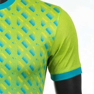 Camiseta de Manga Corta con Cuello Redondo y Estampado Geométrico Verde Azul para Hombre, de Secado Rápido, Tejida, Deportiva, Ajustada, de Longitud Regular - Product Image 6