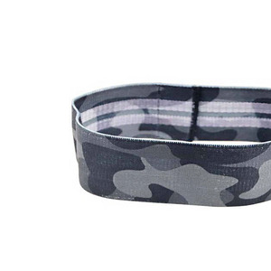 Bande de résistance rouge haute élasticité pour les hanches, confortable et large, idéale pour le renforcement musculaire, la musculation et le fitness. - Product Image 5