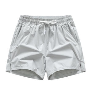Shorts de sport pour hommes en polyester légers, décontractés, respirants et confortables - Product Image 4