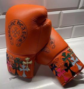 Gants de boxe MMA en cuir professionnels de haute qualité avec logo personnalisé, poignées respirantes pour la fermeture et imperméables - Product Image 4