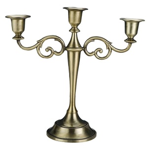 Porte-bougie à trois bras en laiton de haute qualité, style arabe vintage, avec finition polie, pour la décoration de la maison - Product Image 3