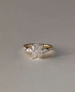 Bague unisexe en or jaune 14 carats de style vintage, cultivée en laboratoire IGI/GIA, avec diamant taille coussin pour mariage/fiançailles, idéale pour les anniversaires et les fêtes. - Product Image 2