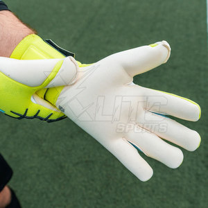 Leather Breathable Goalkeeper Training Gloves with Full <b>Finger</b> Design Hand Grips Non-Slip Adjustable Wrist <b>Strap</b> - Product Image 6