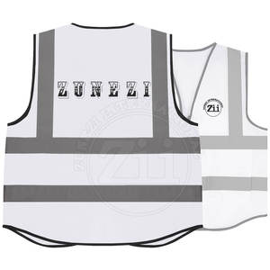 Chaleco Reflectante de Seguridad Impermeable de Alta Visibilidad con LED Intermitente, Diseño Único, Fabricado en Pakistán, Clase 1 ANSI, Venta al Por Mayor - Product Image 2