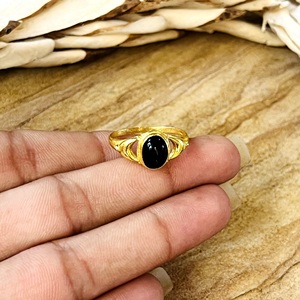 Nouvelle Collection 2026 : Bagues Gothiques Lune en Laiton Plaqué Or 18 carats avec Onyx Noir – Bijoux Célestes pour Femme – Vente en Gros/OEM/ODM - Product Image 5