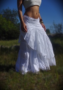 Falda Cruzada de Algodón Fluida para Mujer, Asimétrica con Volantes, Maxi, para Verano, Festivales, Playa, Fiestas, a Precio de Mayoreo - Product Image 3