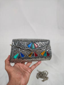 Vente en gros de sculptures de main pour femmes, en résine faite à la main, motif géométrique en mosaïque, forme personnalisée, peintures de modélisation manuelle, diverses - Product Image 4