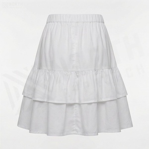Jupe courte en coton blanc pour femmes, style A, avec volants, taille élastique, design uni, à porter en toutes saisons - Product Image 2